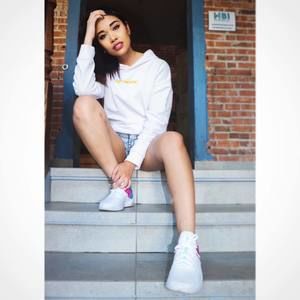 Meet your Posher, Sarah-jane